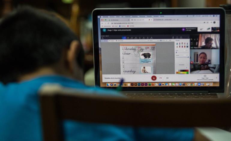 Avanzan clases a distancia