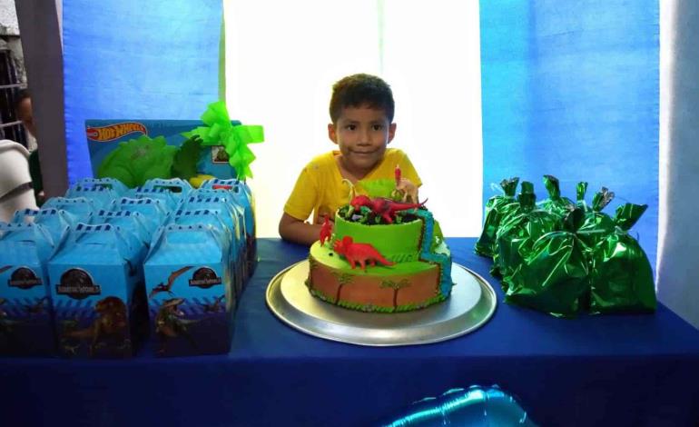 6 años festejó Aldahir