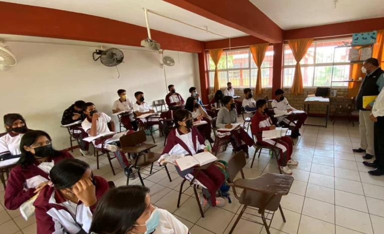Celebrará fundación secundaria técnica