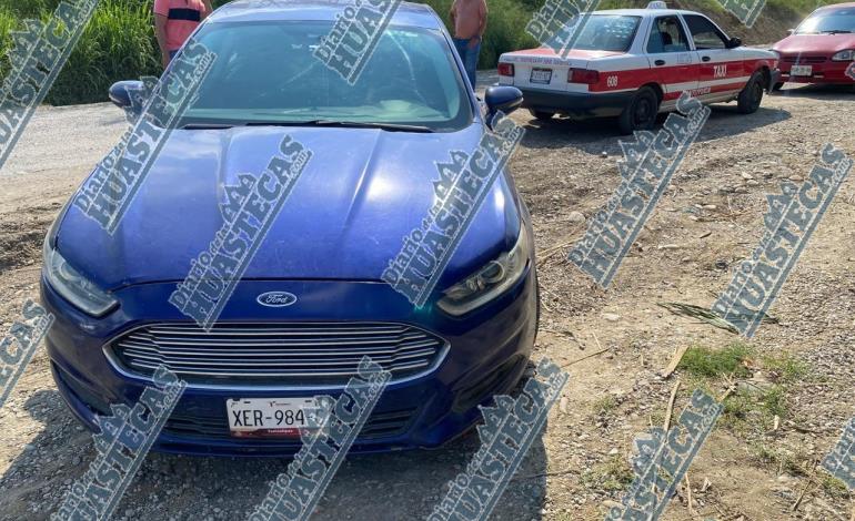Auto chocó contra taxi 
