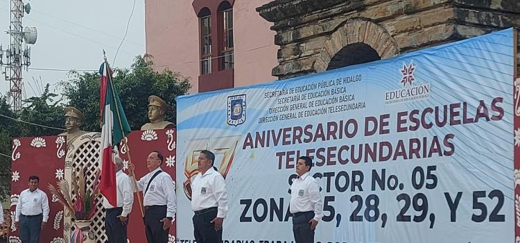 Telesecundarias celebraron aniversario 