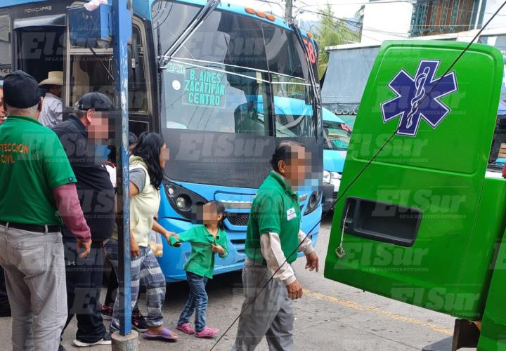 Sujeto atacó a su pareja en plena zona centro