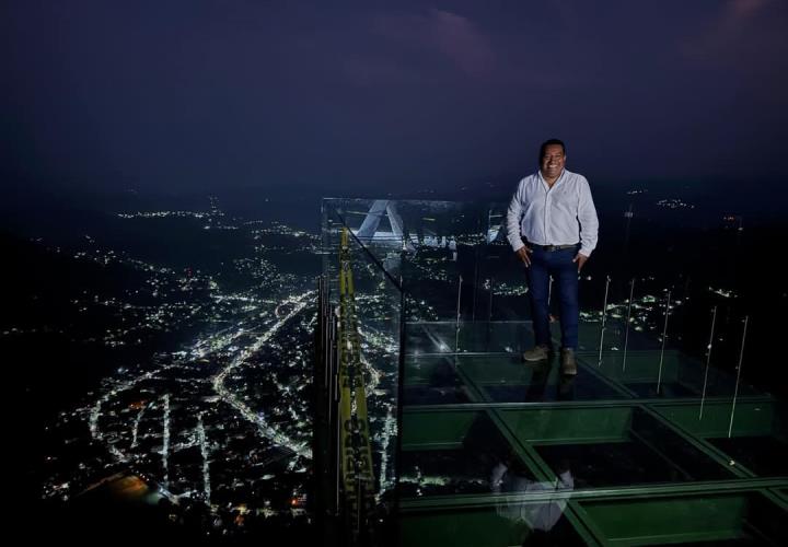 Será el lunes 3 la inauguración del Mirador de Cristal