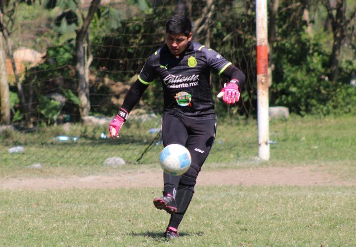 Papá de los Pollitos ante San Rafael en futbol de Temamatla