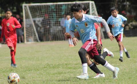 Pokar de juegos en balompié infantil B
