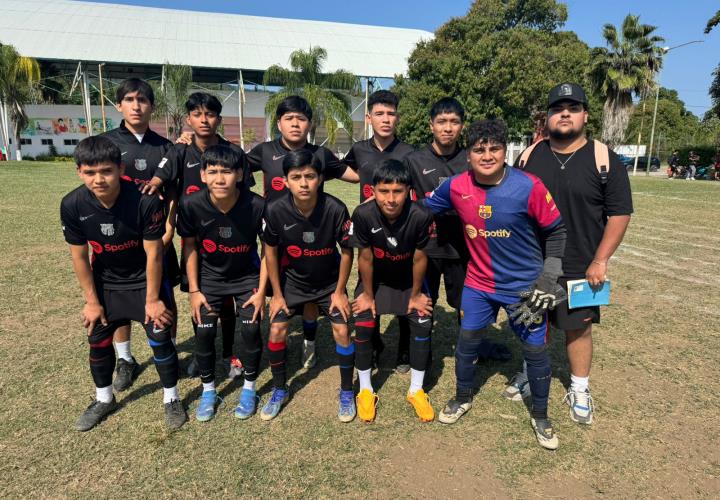 Reyes FC 3-0 los Nuevos en futbol juvenil especial