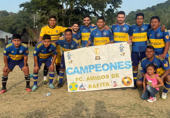 Amigos de Rafita campeones se impusieron a la Curva 4-0