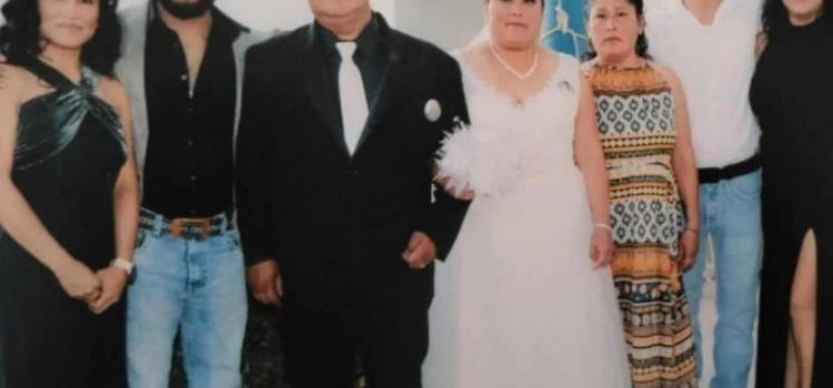Boda de plata de Yadira y Martín Boda de plata de Yadira y Martín