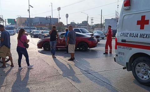 Herido en choque joven motociclista     
