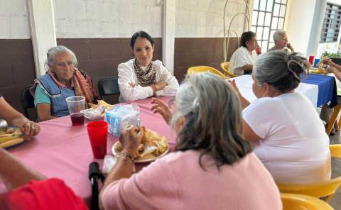 Más apoyo a los adultos mayores 
