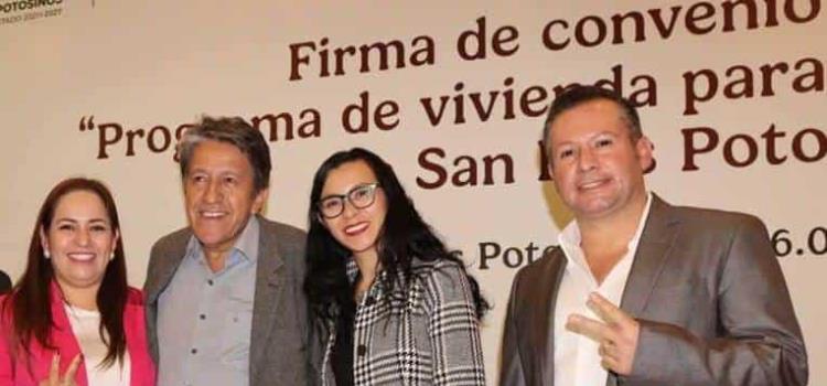 Ruth busca brindar seguridad patrimonial a los cerritenses Ruth busca brindar seguridad patrimonial a los cerritenses