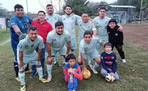 Lunes de repechaje en fut empresarial en la Bomba
