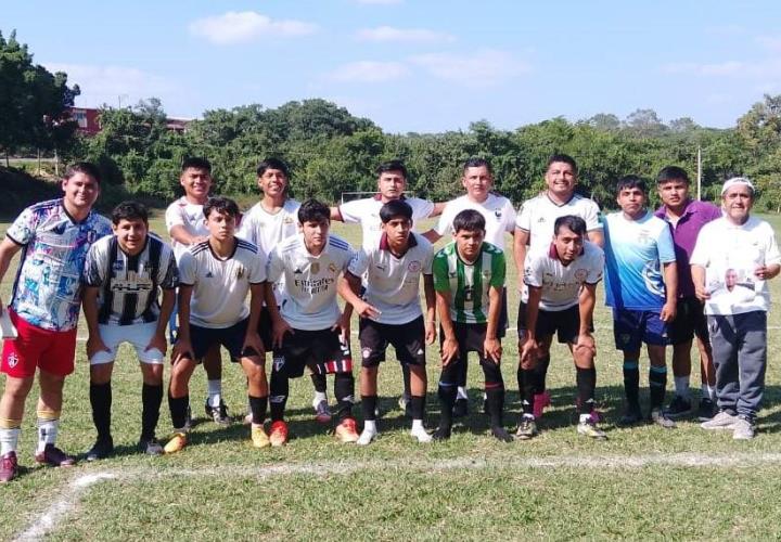 Encinos FC punteros en torneo Adelaido Cabañas