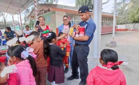 Bomberos reciben apoyo ciudadano 

