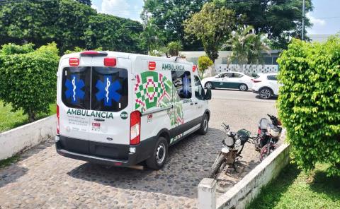 Por fuertes dolores, anciano auxiliado