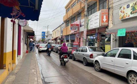 Negocios cierran por bajas ventas 
