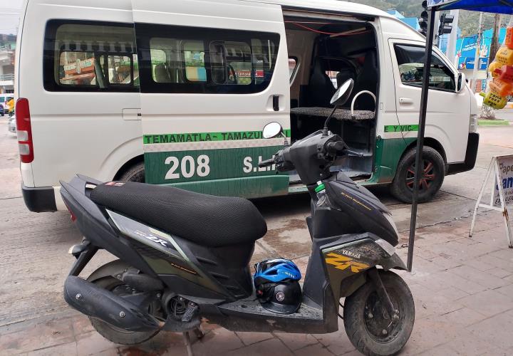 Motociclista terminó herida tras ser impactada por unidad de transporte