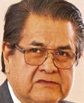Guillermo Olivares .......... Emitió comunicado Guillermo Olivares .......... Emitió comunicado