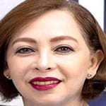 Claudia Lilia Luna... En contra Claudia Lilia Luna... En contra