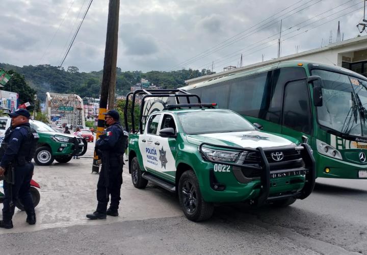 CHOQUE DEJA DAÑOS MATERIALES