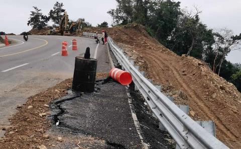 Refuerzan tramo carretero tras hundimientos