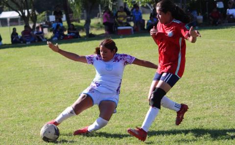 Liga Estudiantil de Futbol de Mujeres en Temamatla
