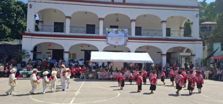 Encuentro cultural  de la Zona 204