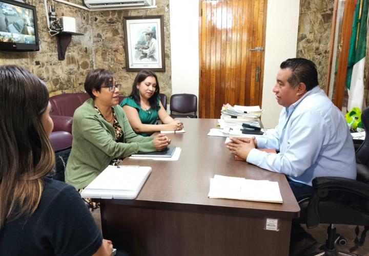 Refuerza alcalde colaboración con Salud Pública