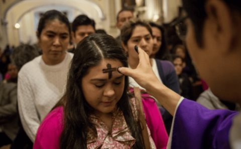 Católicos recibirán ceniza este miércoles 
