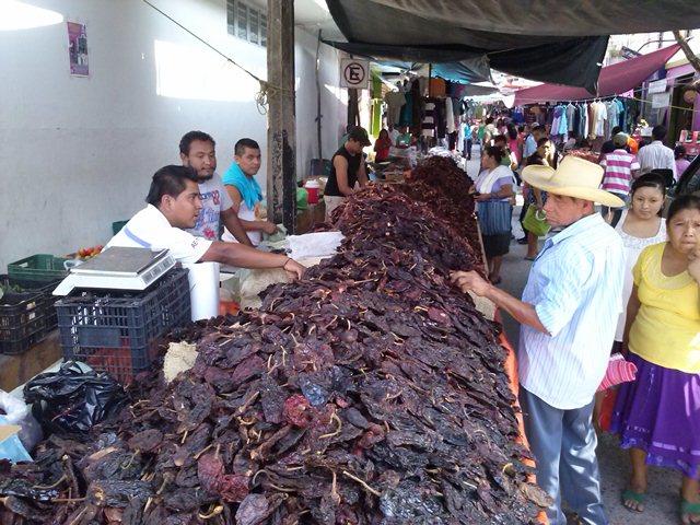 Comercios aumentan precios de productos
