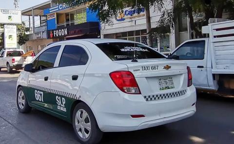 Taxistas ´violan´ la  Ley de Transporte
