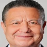 Julio Menchaca... Destaca Julio Menchaca... Destaca