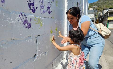 Ayuntamiento inauguró mural 