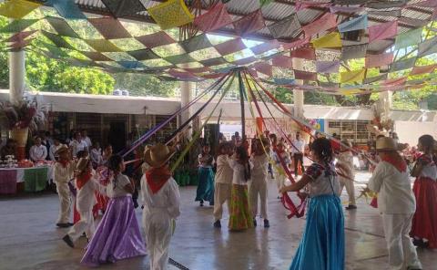 La Escuela Primaria Francisco González Bocanegra celebró su 55 Aniversario