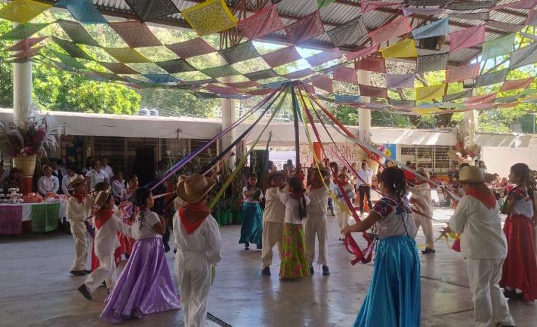 La Escuela Primaria Francisco González Bocanegra celebró su 55 Aniversario