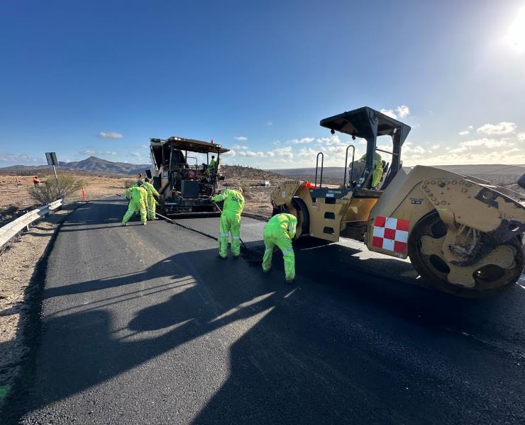 Programa bachetón lleva 95% de avance del plan para rehabilitar 44 mil kilómetros en el país: SICT