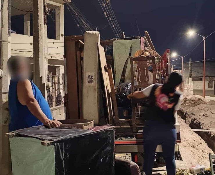Echó a la calle a su padrastro
