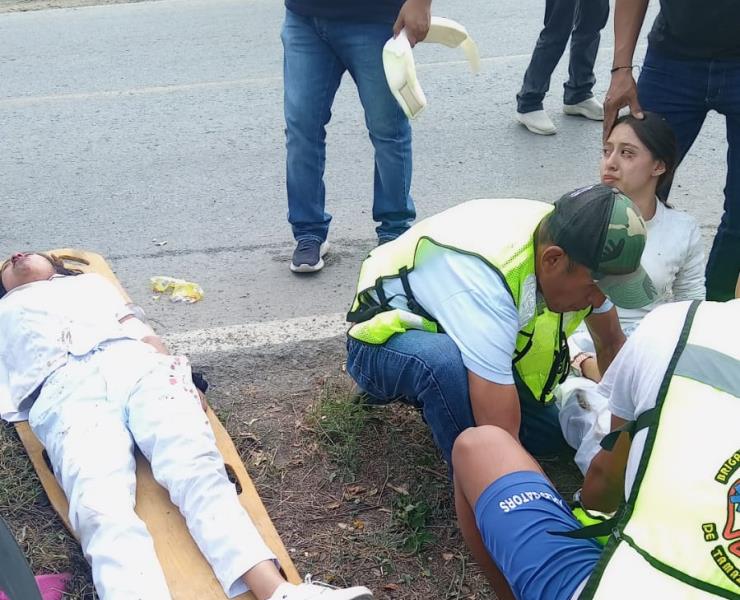 Nancy y Miriam casi mueren tras estrellarse contra barandal