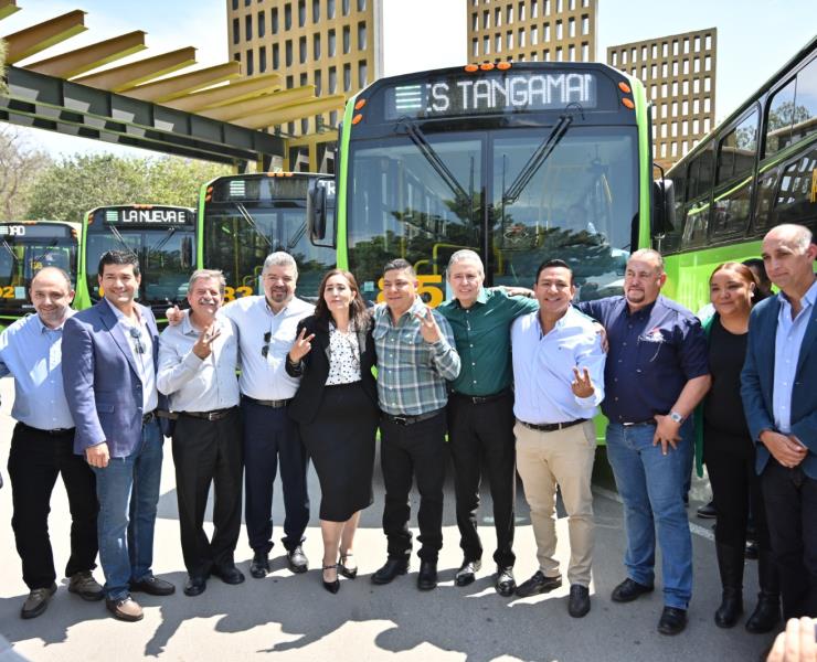 Arranca Gallardo renovación de unidades de transporte público