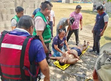 Se capacitan en rescate acuático