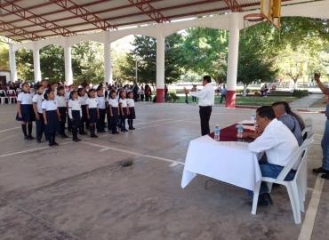 Realizan Concurso de Himno bilingüe