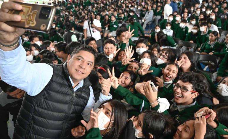 Inició cobertura médica para educación básica