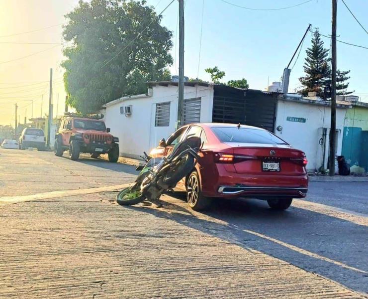 MOTOCICLISTA SE ACCIDENTÓ    
