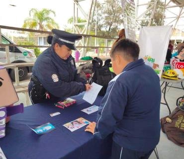 Policías refuerzan proximidad social Policías refuerzan proximidad social