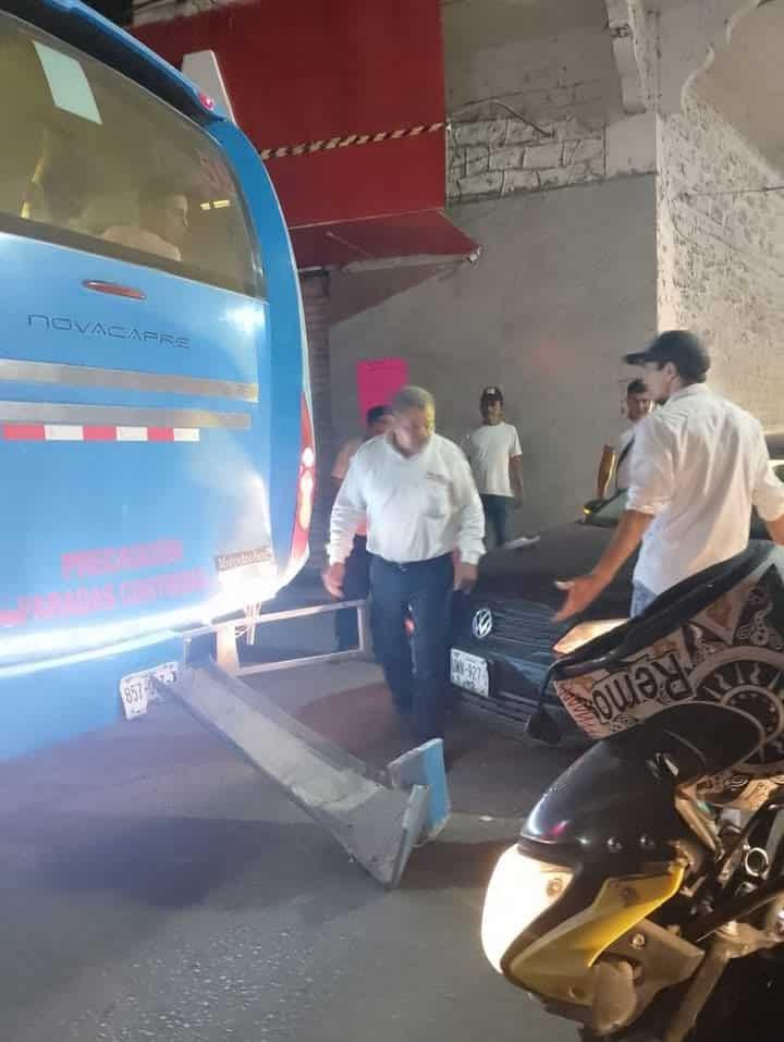 Choque dejó solo daños materiales