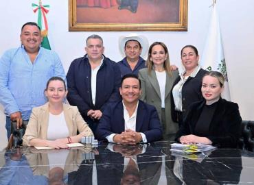 Presidenta Marichuy firma importante acuerdo 