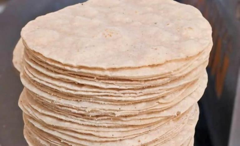 Piden supervisión por venta de alimentos en mal estado