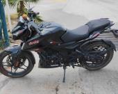 Moto chocó contra flamante camioneta                              