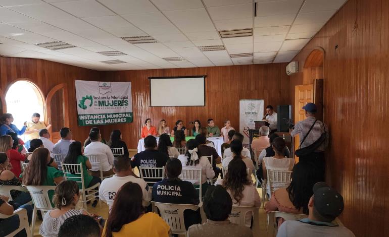 Realizaron en Cabildos capacitación en Derechos Humanos de las Mujeres