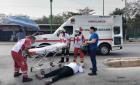 Dama lesionada al chocar su moto   

